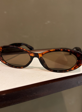 LAOPING 复古椭圆框猫眼墨镜女红色太阳眼镜高级感防紫外线遮阳镜