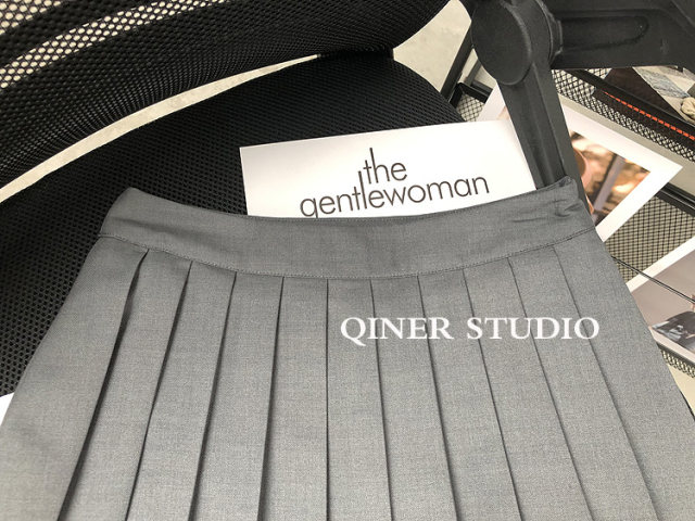 Short skirt pleated skirt European and American A-shaped anti-exposed