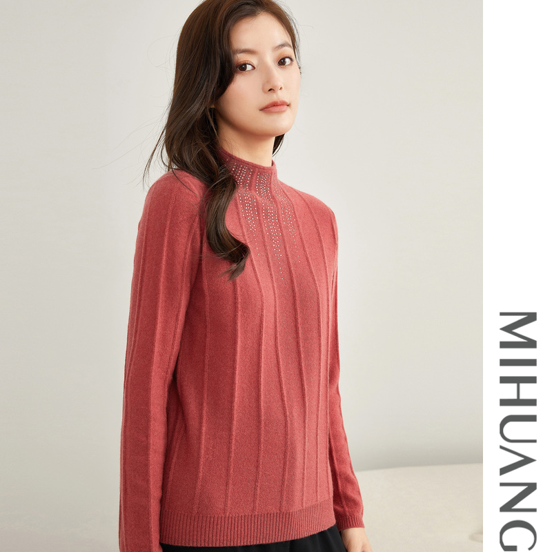 米皇秋季新款套头半高领羊绒衫女纯色镶钻时尚淑女纯羊绒毛衣 - 图2