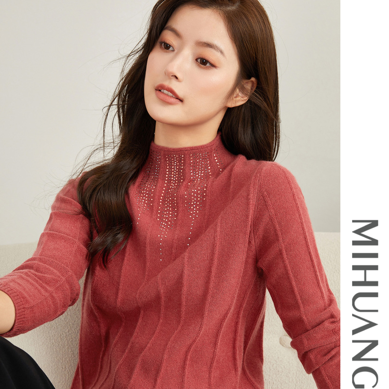 米皇秋季新款套头半高领羊绒衫女纯色镶钻时尚淑女纯羊绒毛衣 - 图0