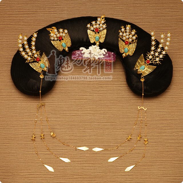 Story of Yanxi Palace Exquisite Embroidered Robe Queen