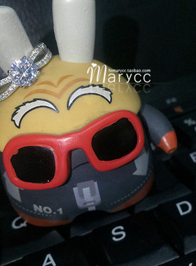 轻奢纯银气质戒指一克拉钻戒