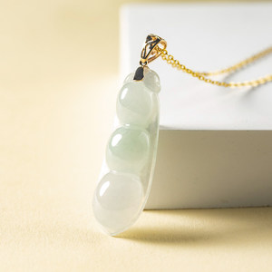 翠佛堂18k金镶嵌冰种翡翠挂坠福豆淡绿水润连中三元吊坠