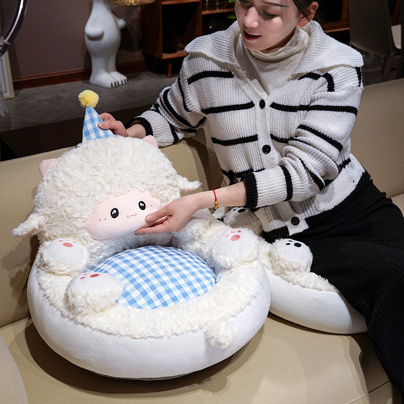Lazy little sofa futon cartoon reading book