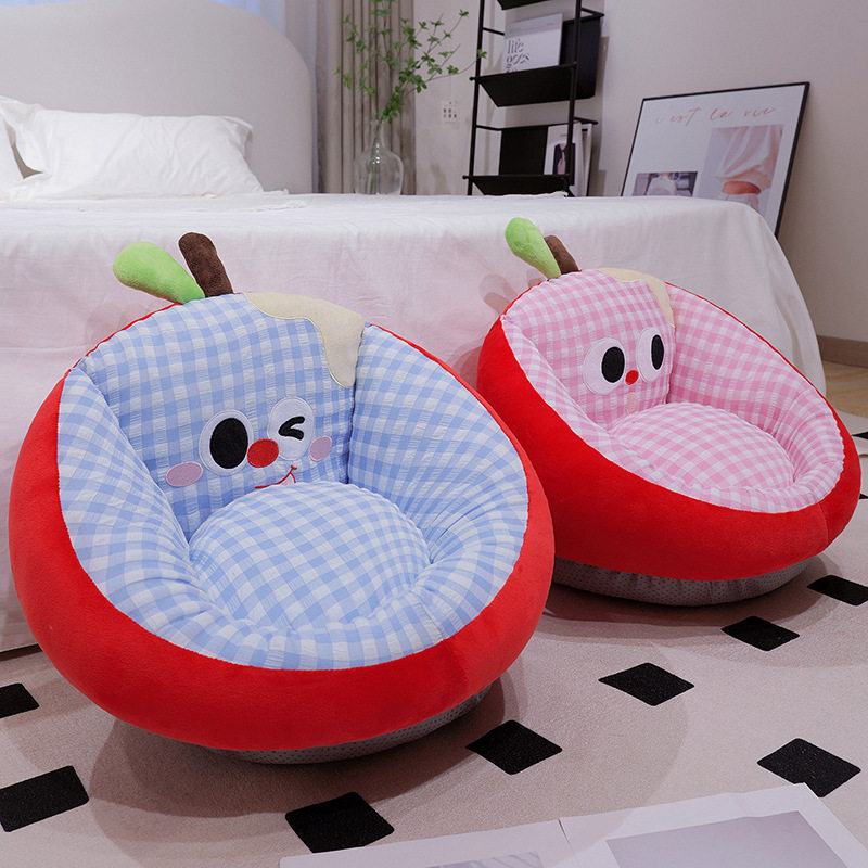 Lazy little sofa futon cartoon reading book