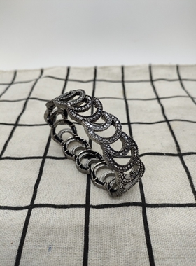 欧美外贸饰品时尚潮流闪钻多层精致质感打标M品牌弹力手镯