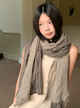 轻奢感！陈奶奶条纹荒原风围巾女