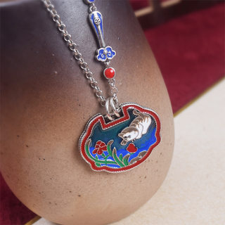 Cute kitten Ruyi lock pendant female cloisonné burnt blue national trend retro silver necklace Chinese style pendant jewelry