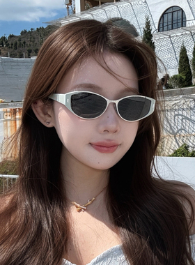 夏季遮阳显脸小小框时尚百搭高级感太阳镜小红书网红女潮遮阳墨镜
