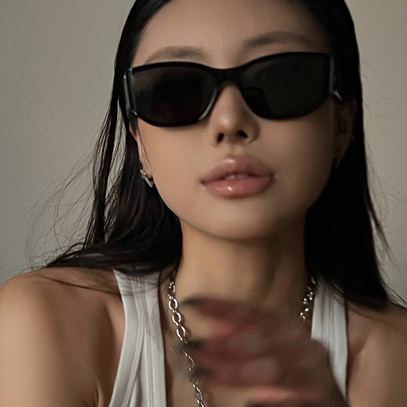 韩版潮流眼镜个性曲面墨镜女显脸小气质凹造型街拍时尚欧美太阳镜 - 图2