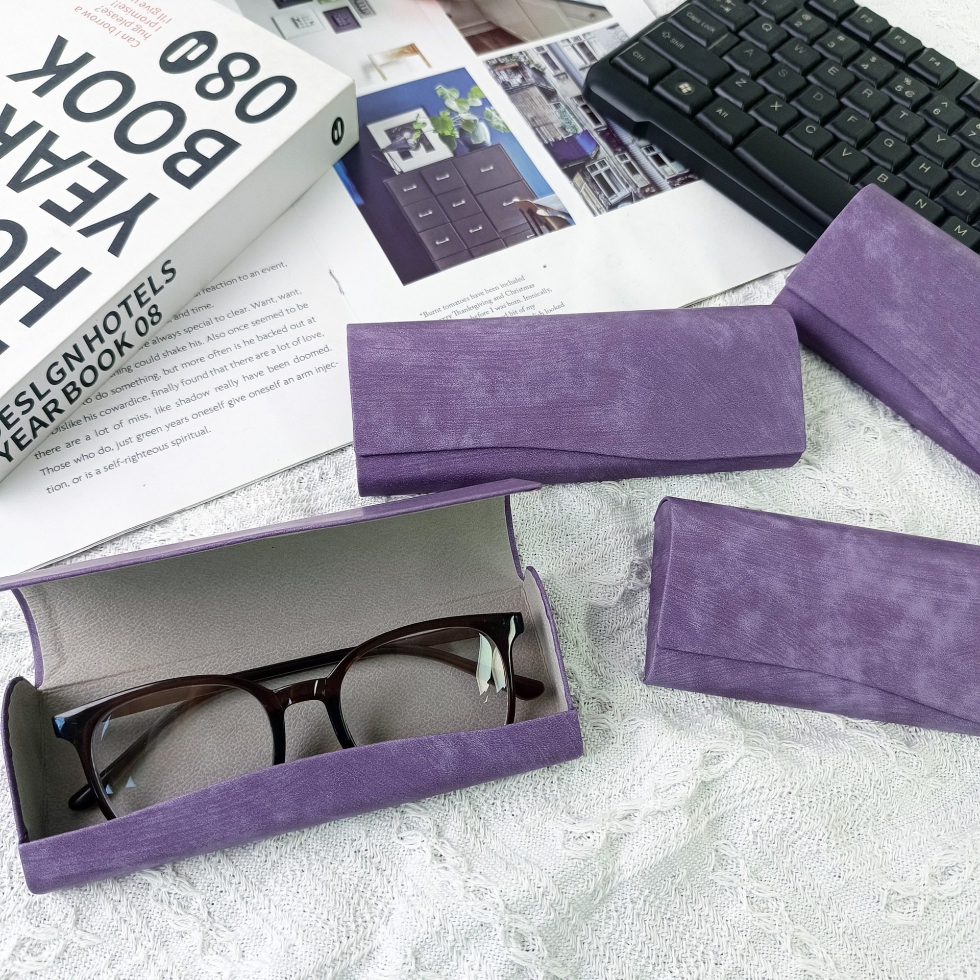 眼镜盒小清新高档学生男女学生简约便携抗压复古紫色近视镜收纳盒,淘宝优惠券,粉丝福利购,淘宝优惠卷