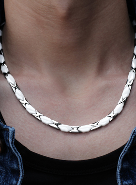 日韩风钛钢防辐射抗疲劳项圈