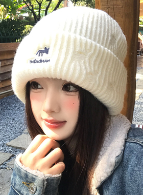 大头围白色狐狸刺绣毛线帽女冬季