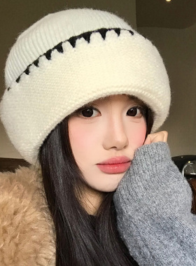 韩版简约锁边白色针织毛线帽女冬