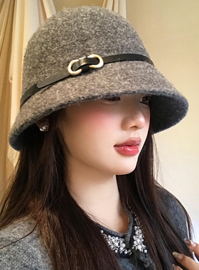 高级感灰色含羊毛皮带扣礼帽女