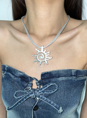 ins高级感银色未来感项链