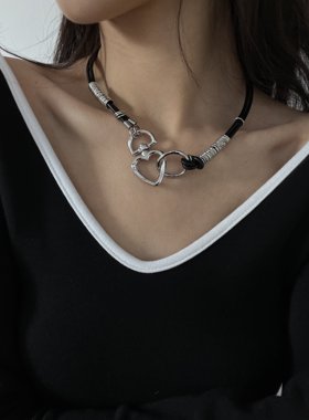甜酷双层爱心扣锁骨链