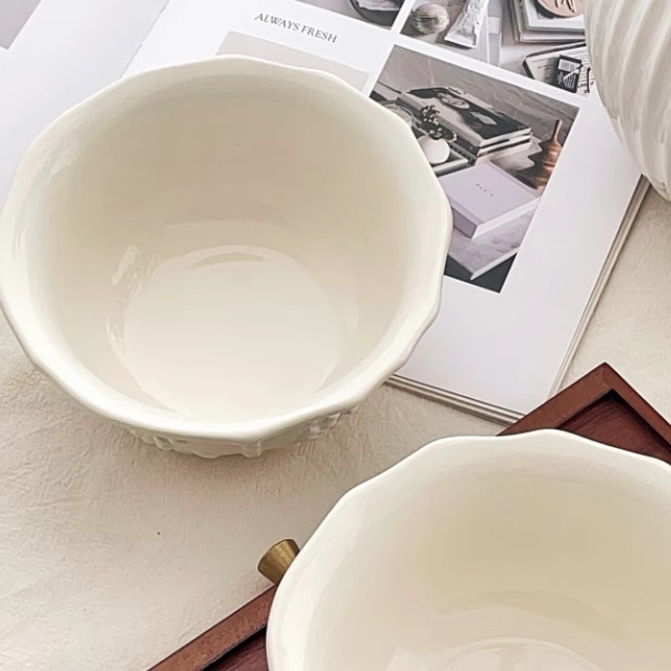 高颜值碗浮雕花型汤面铃兰饭碗手作喜庆精致家用景德镇陶瓷面碗