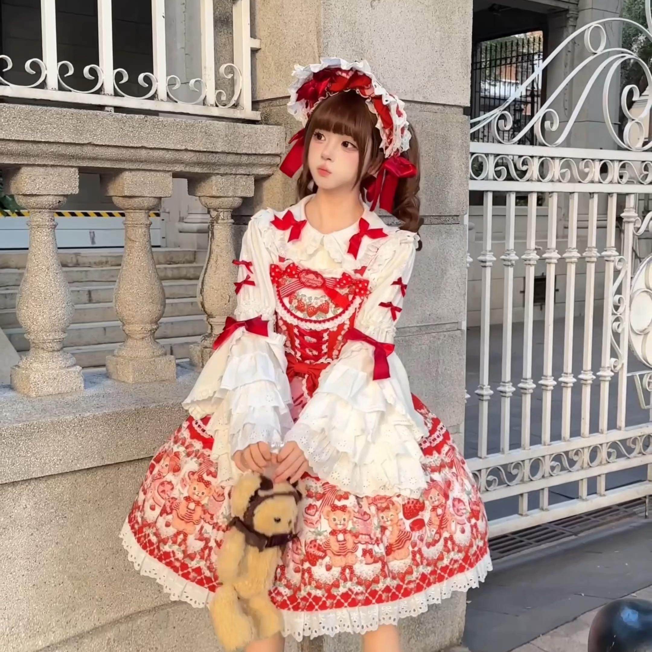 现货三天《甜甜草莓园》小蛋糕Lolita原创设计风草莓重工姬袖衬衣,淘宝优惠券,粉丝福利购,淘宝优惠卷