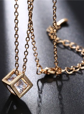 诗予饰镂空立方体多色闪锆石项链