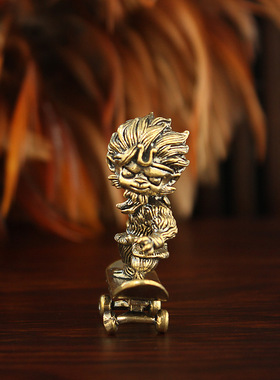 孙悟空黄铜卡通滑板摆件