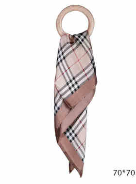 丝巾合集样板房衣帽间衣柜轻奢简约绸缎披肩方巾柜内饰品展厅摆件