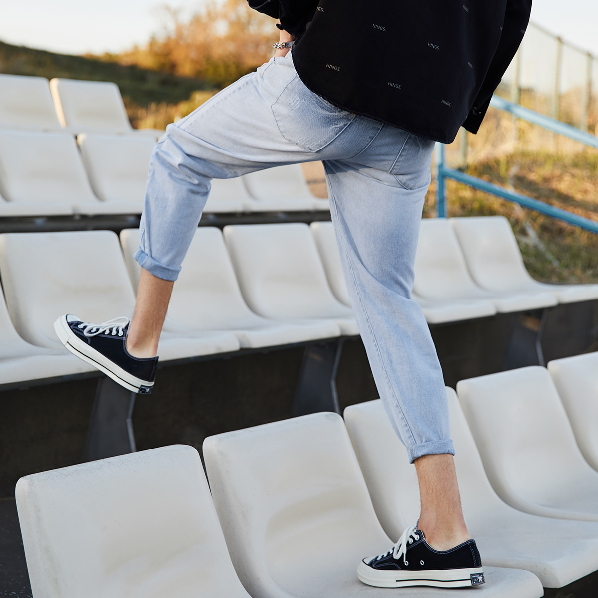 太平鸟男装旗舰店太平鸟男装 夏新品拼接浅色收口牛仔裤休闲猫须磨破九分老爹裤潮1