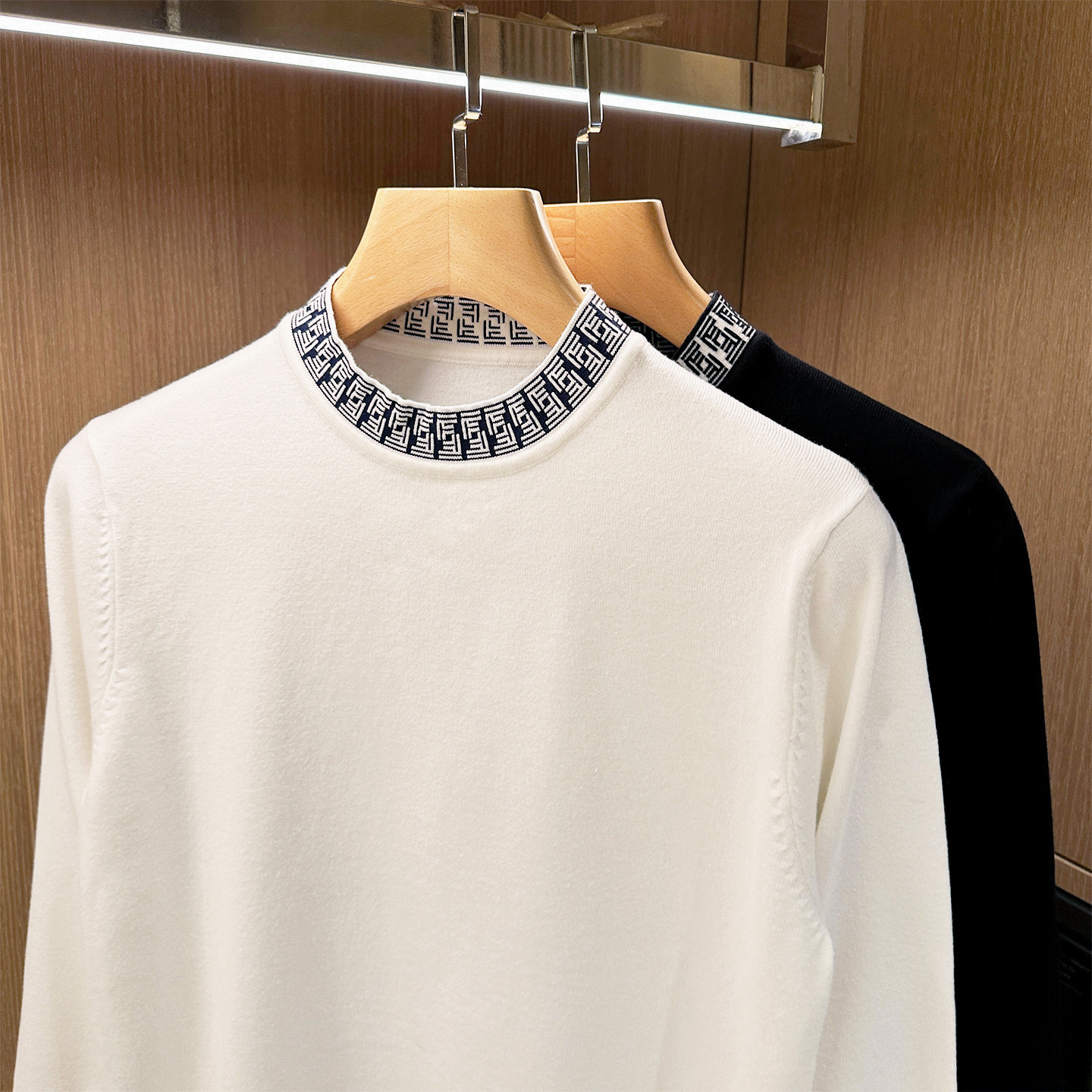 欧洲站潮流衣服男修身针织衫秋冬新款轻奢复古拼接螺纹圆领毛衣男,淘宝优惠券,粉丝福利购,淘宝优惠卷