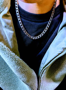 2022新款嘻哈欧美钛钢粗链条古巴链项链男简约潮手链颈链潮女痞帅