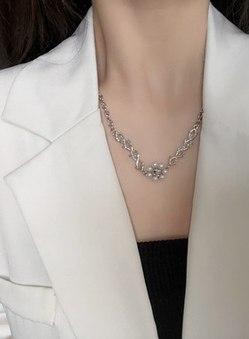 2022年新款原创设计小众个性荆棘珍珠拼接项链男女潮高级感配饰