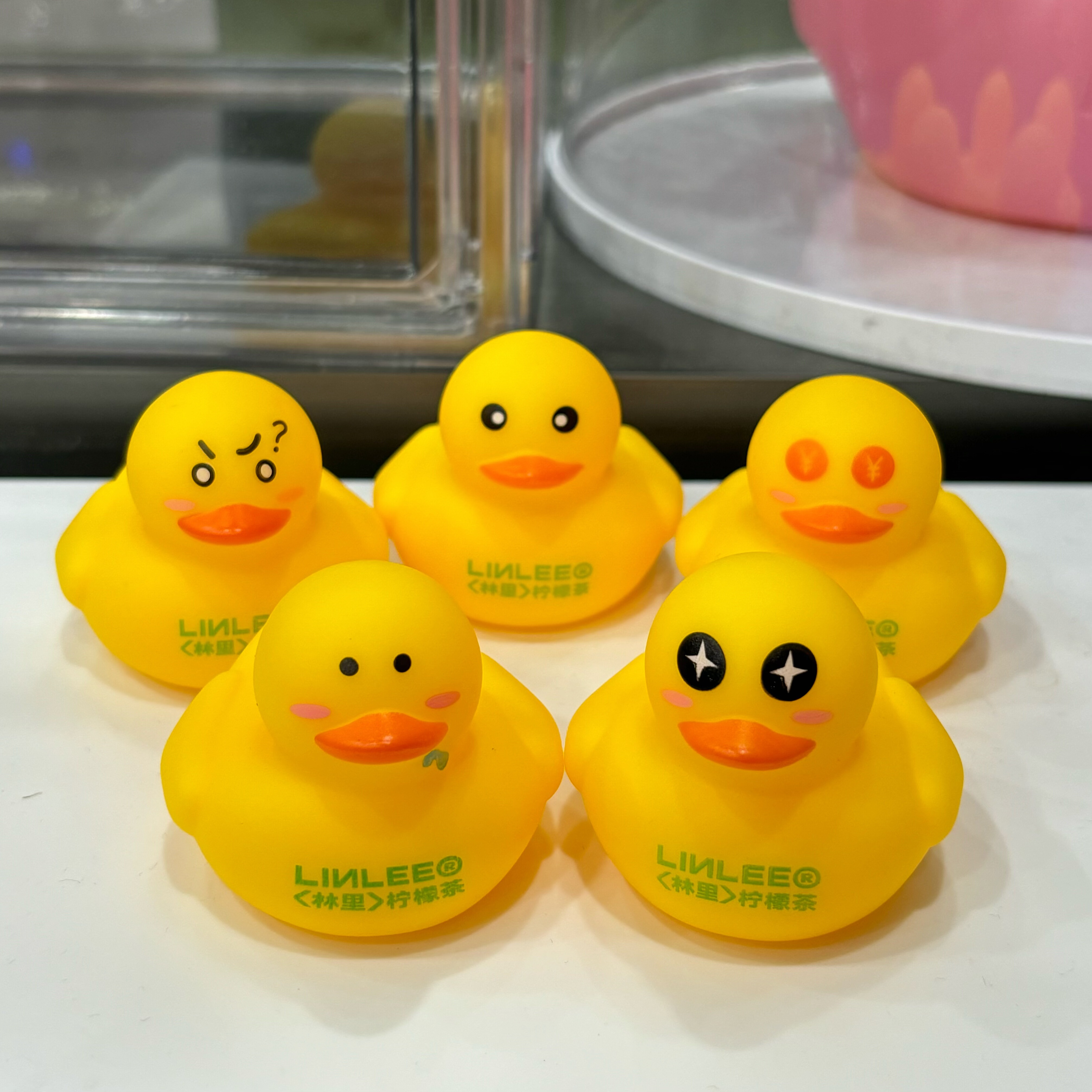 林里小黄鸭中号鸭大号鸭马卡龙发光鸭果冻樱花表情基础款鸭子周边 - 图3