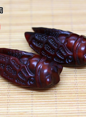 牦牛角雕刻暗红色蝉一鸣惊人吊坠