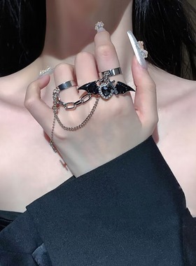 欧美跨境新款女士时尚黑色十字架戒指甜酷辣妹亚文化暗黑哥特小众