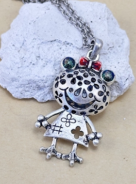 欧美饰品复古时尚轻奢高级感立体青蛙长款女士毛衣链简约气质项链