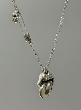 925复古经典十字别针舌头吊坠项链ins风潮流男女个性配饰