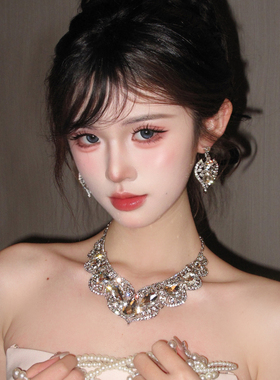 超闪银色镶钻爱心流苏项链耳环