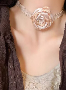 新中式温柔干枯玫瑰项链