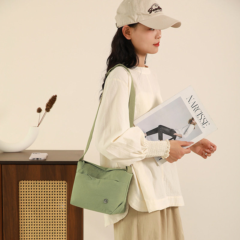 尼龙新款单肩包时尚热销女包高级感大容量百搭斜挎包轻便防水包包,淘宝优惠券,粉丝福利购,淘宝优惠卷