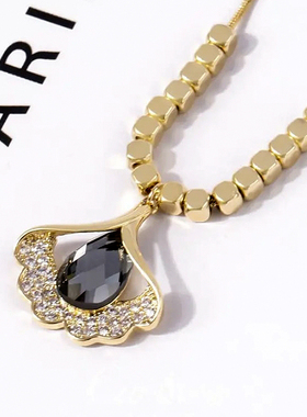 2024年新款潮轻奢满锆银杏叶项链