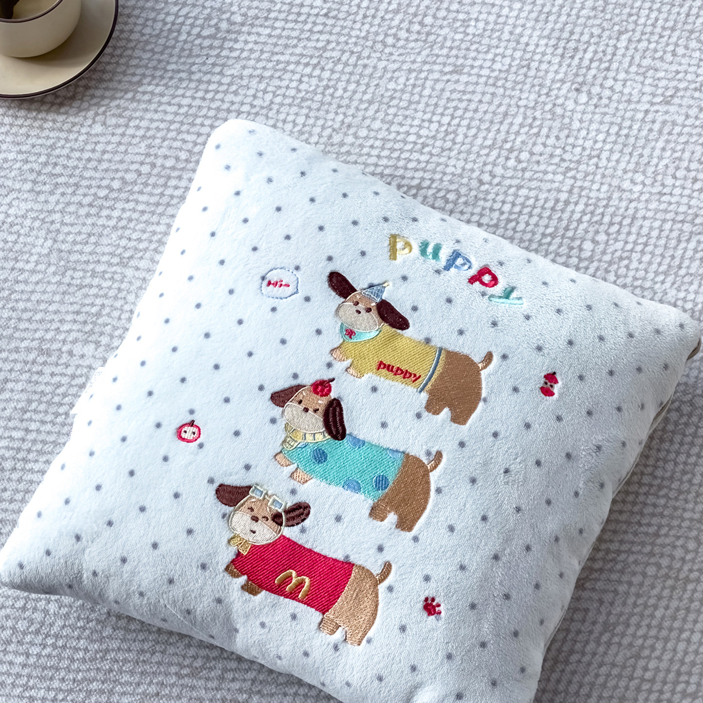 牛奶绒腊肠狗抱枕被子两用二合一车载靠垫办公室午休沙发二合一冬,淘宝优惠券,粉丝福利购,淘宝优惠卷