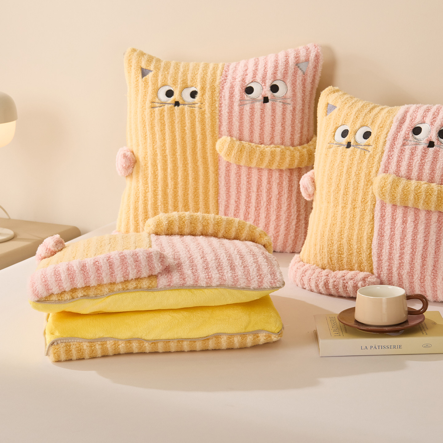 加厚抱枕被子两用办公室午睡枕头二合一汽车载折叠靠垫毯冬可折叠,淘宝优惠券,粉丝福利购,淘宝优惠卷