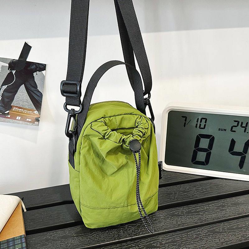Mobile phone bag, outdoor hiking, portable water bottle bag, lightweight crossbody small bag, sports multi-functional portable small bag
