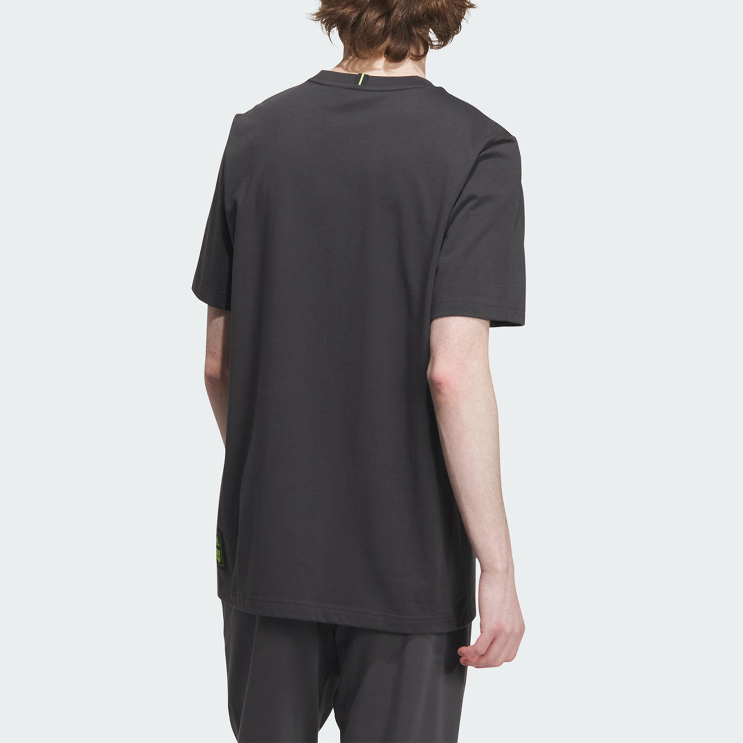 Adidas/阿迪达斯正品新款男士圆领亲肤凉爽舒适运动短袖T恤IK3503 - 图1