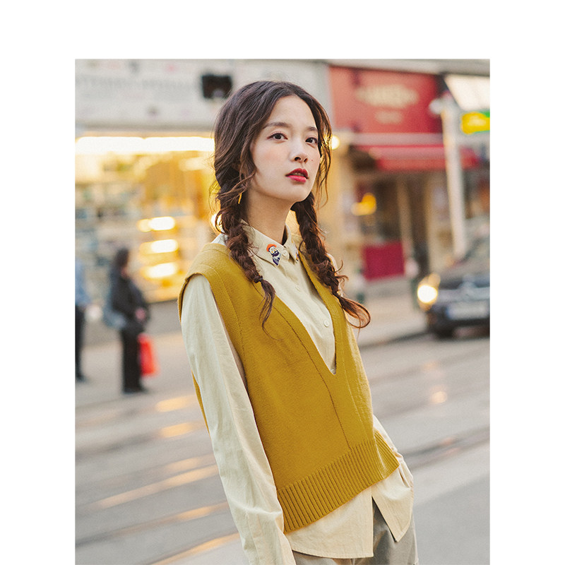 茵曼秋装v领无袖针织衫外穿马甲 茵曼名聚天成毛衣