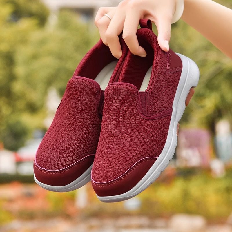 老人鞋春季妈妈鞋子大脚骨宽脚加肥软底防滑老年奶奶老北京布鞋女,淘宝优惠券,粉丝福利购,淘宝优惠卷