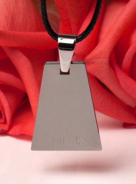 梦克拉钨金吊坠 钟爱