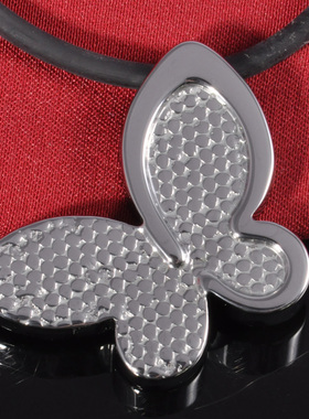 钨金项链蝴蝶图案吊坠