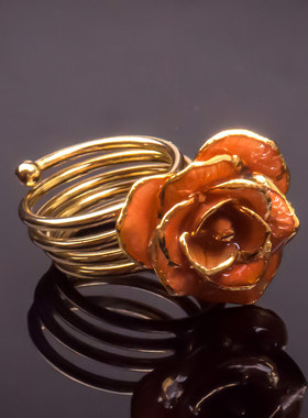 鲜花玫瑰红色饰品戒指