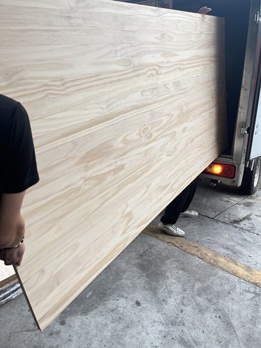 新西兰松木直拼板AA榻榻米木料衣柜橱柜料原木1.22×2.44×0.024 - 图1