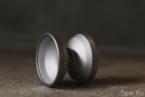 Yo-yo Yo-yo Earnest 2 chasing light player Zhang Suezawa Signature Ball game Athletic Senior YOyo yo-yo